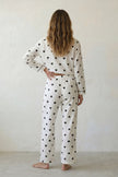 Baumwoll-Schlafanzug Herzen Damen, atmungsaktive Baumwolle, Baumwoll-Pyjama für Damen zum Einkuscheln, Seitenansicht