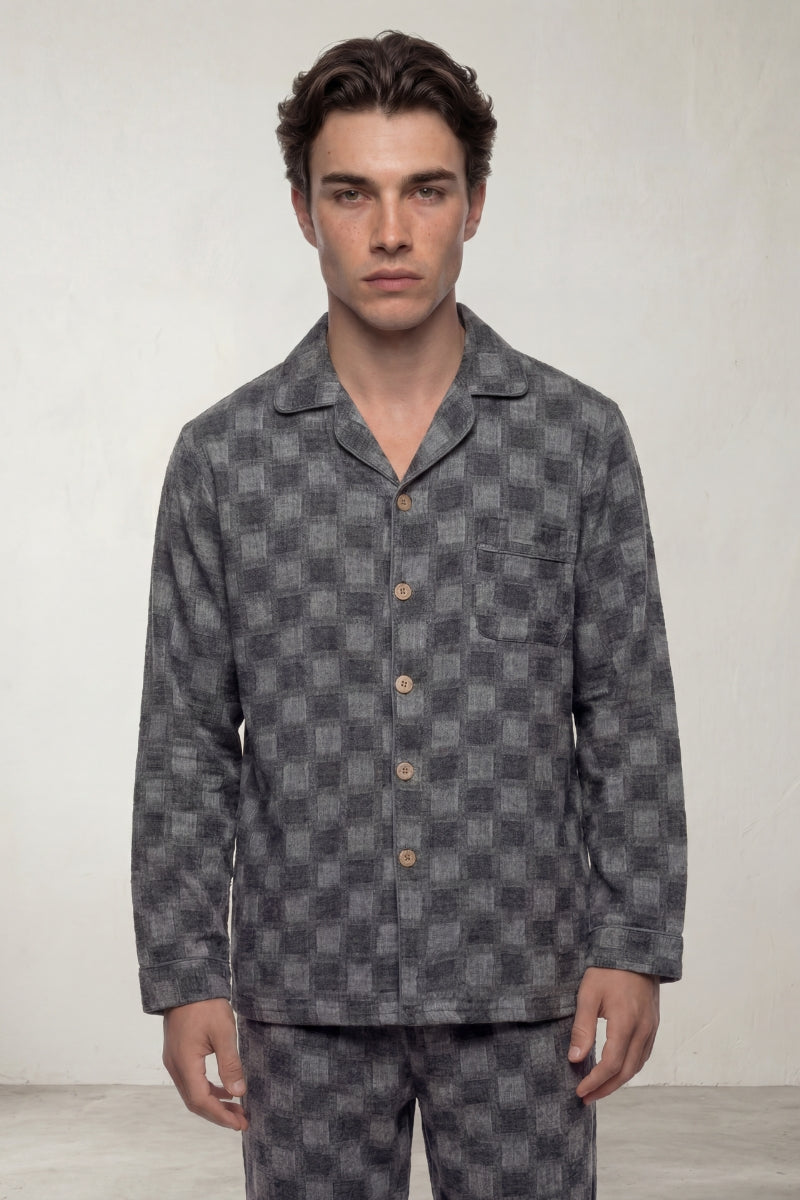 Baumwoll-Schlafanzug Karo Grau Herren, atmungsaktive Baumwolle, Baumwoll-Pyjama für Herren zum Einkuscheln, Vorderansicht