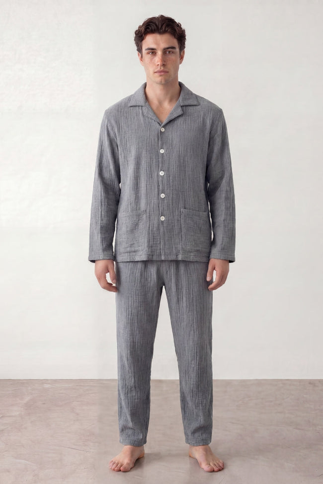 Baumwoll-Schlafanzug Nadelstreifen Herren, atmungsaktive Baumwolle, Baumwoll-Pyjama für Herren zum Einkuscheln, Vorderansicht