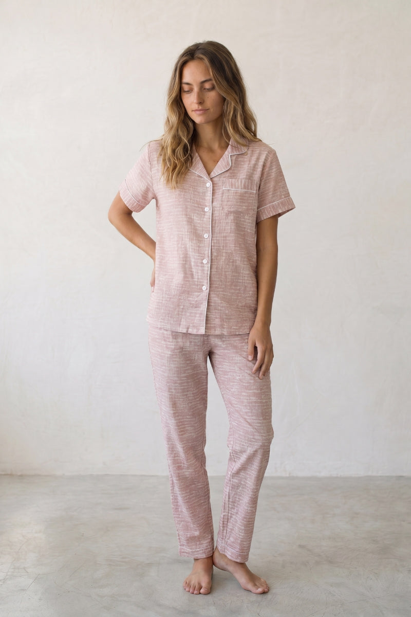 Baumwoll-Schlafanzug Rosa Kurzarm Damen, atmungsaktive Baumwolle, Baumwoll-Pyjama für Damen zum Einkuscheln, Vorderansicht