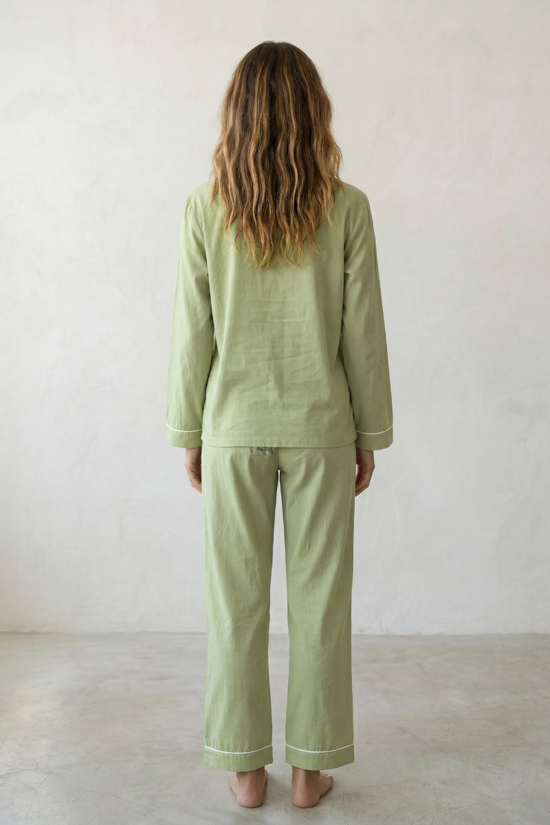 Baumwoll-Schlafanzug Salbeigrün Damen, atmungsaktive Baumwolle, Baumwoll-Pyjama für Damen zum Einkuscheln, Rückansicht