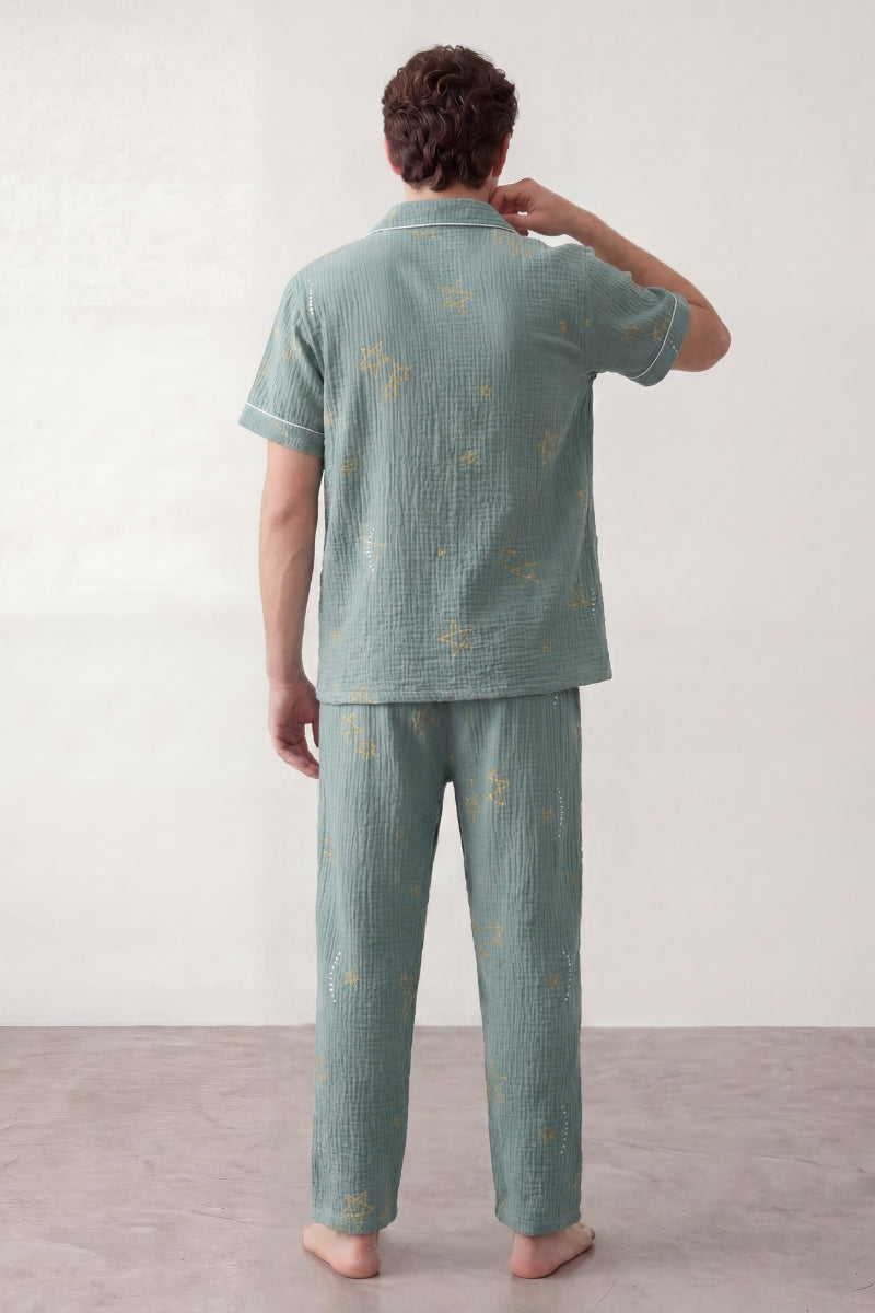 Baumwoll-Schlafanzug Salbeigrün Kurzarm Herren, atmungsaktive Baumwolle, Baumwoll-Pyjama für Herren, Rückansicht