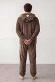 Fleece-Schlafanzug Bärenohren Herren, flauschiges Fleece, Fleece-Pyjama für Herren zum Einkuscheln, Rückansicht