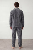 Fleece-Schlafanzug Hellgrau Herren, flauschiges Fleece, Fleece-Pyjama für Herren zum Einkuscheln, Rückansicht