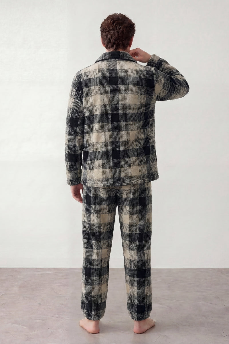 Fleece-Schlafanzug Karo Khaki Herren, flauschiges Fleece, Fleece-Pyjama für Herren, Detailansicht der Verarbeitung