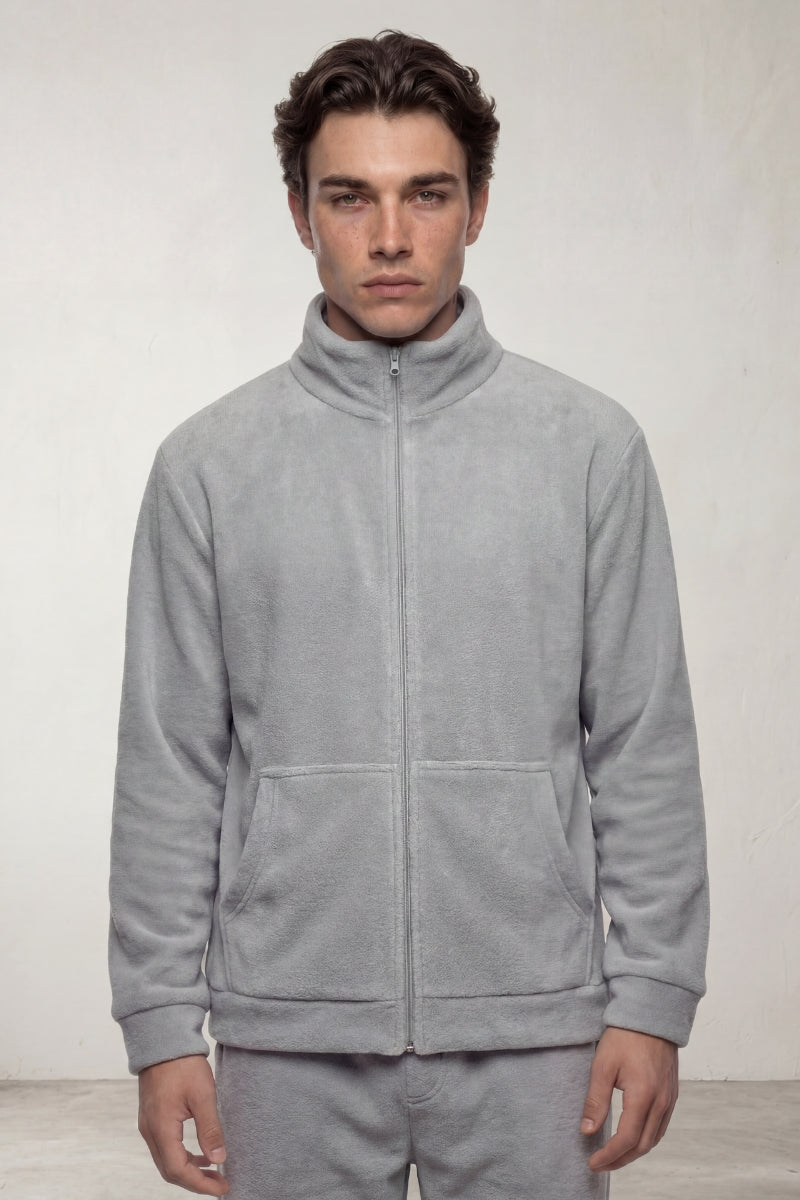 Fleece-Schlafanzug Mausgrau Herren, flauschiges Fleece, Fleece-Pyjama für Herren zum Einkuscheln, Vorderansicht