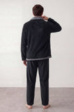 Fleece-Schlafanzug Zweifarbig Herren, flauschiges Fleece, Fleece-Pyjama für Herren zum Einkuscheln, Rückansicht