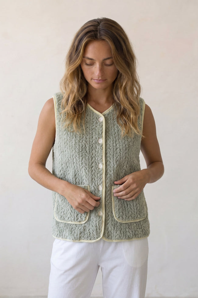 Kuschelweste Grün, Kuschelweste in Grün für Damen, weich und warm für gemütliche Stunden zu Hause