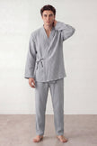Kimono-Schlafanzug Hellgrau Herren, atmungsaktive Baumwolle, Baumwoll-Pyjama für Herren zum Einkuscheln, Vorderansicht