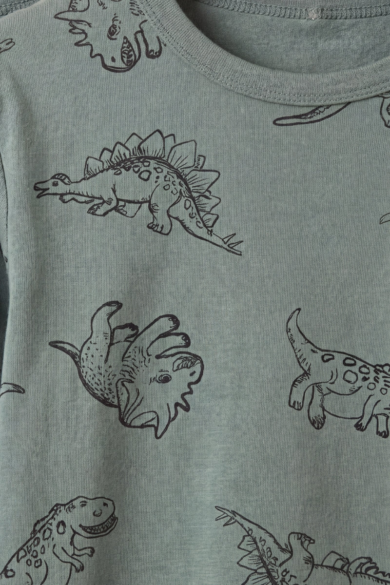 Kinder-Schlafanzug Dino Jungen, flache Nähte, Kinder-Pyjama für Jungen zum Einkuscheln, Detailansicht der Verarbeitung