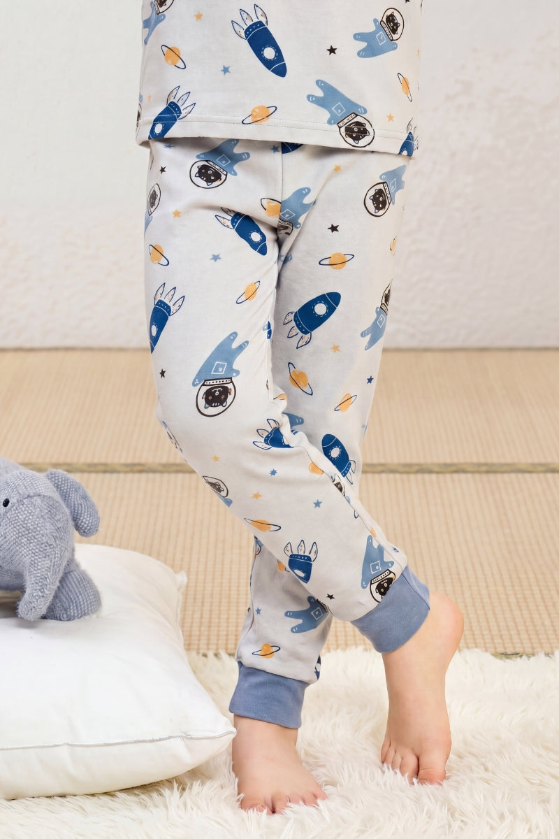 Kinder-Schlafanzug Rakete Jungen, flache Nähte, Kinder-Pyjama für Jungen zum Einkuscheln, Rückansicht