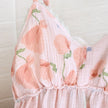 Kurzer Schlafanzug Rosé mit Fruchtmuster, leichtes Material, kurzer Pyjama für Damen zum Einkuscheln, Rückansicht