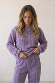 Kuschel-Schlafanzug Violett, dichte Waffelstruktur aus Kuschelfleece, Winter-Pyjama für Damen zum Einkuscheln, Vorderansicht