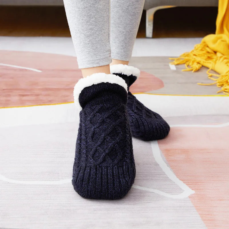 Kuschelsocken Bouclé, flauschiges Material, warme Kuschelsocken zum Einkuscheln, Rückansicht