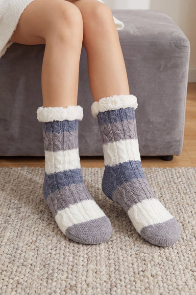 Kuschelsocken Zopfmuster