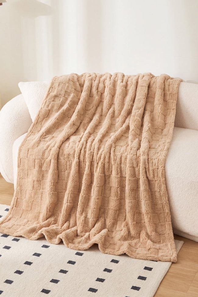 Felldecke Khaki, flauschige Felldecke aus Kuschelfleece, warm und weich für gemütliche Abende auf dem Sofa