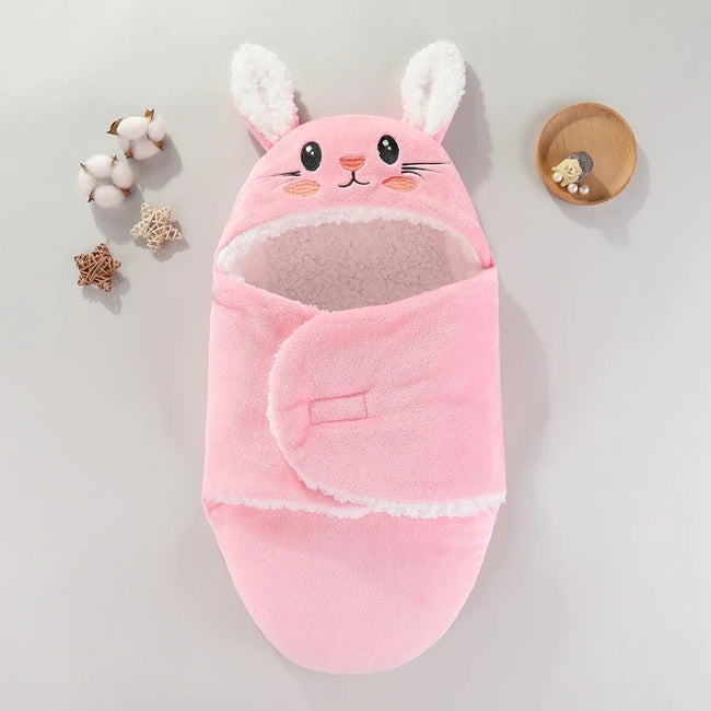 Pucktuch Hase, flache Nähte und weiches Material, Baby-Pyjama zum Einkuscheln, Vorderansicht