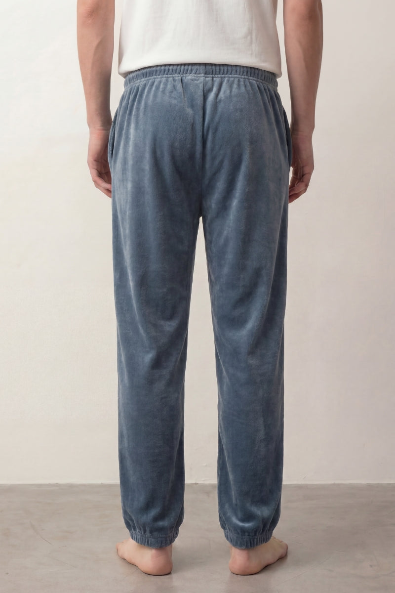 Schlafhose Flausch Graublau Herren, weicher Gummibund, Pyjamahose für Herren zum Einkuscheln, Rückansicht