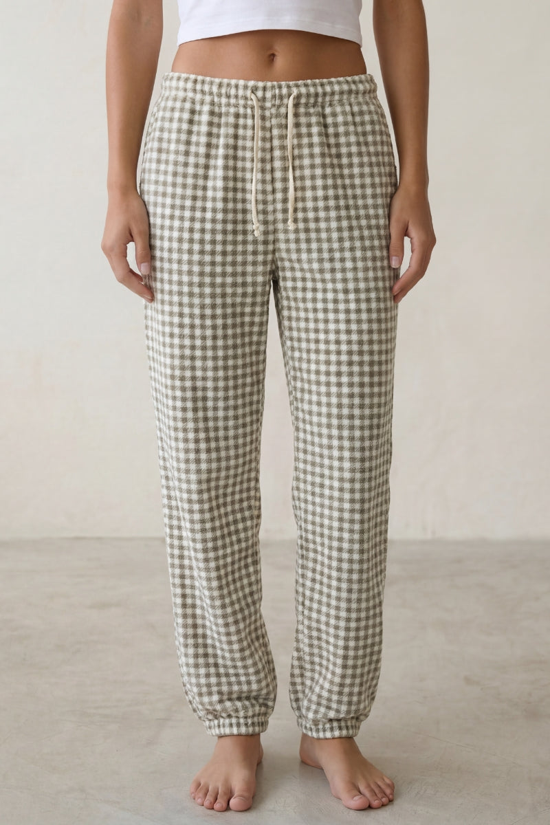 Schlafhose Fleece Vichy-Karo, weicher Gummibund, Pyjamahose für Damen zum Einkuscheln, Vorderansicht