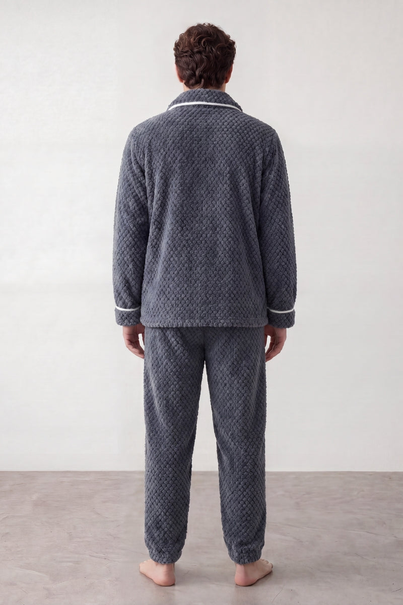Warmer Schlafanzug Schalkragen Herren, dichtes Kuschelfleece, Winter-Pyjama für Herren zum Einkuscheln, Rückansicht