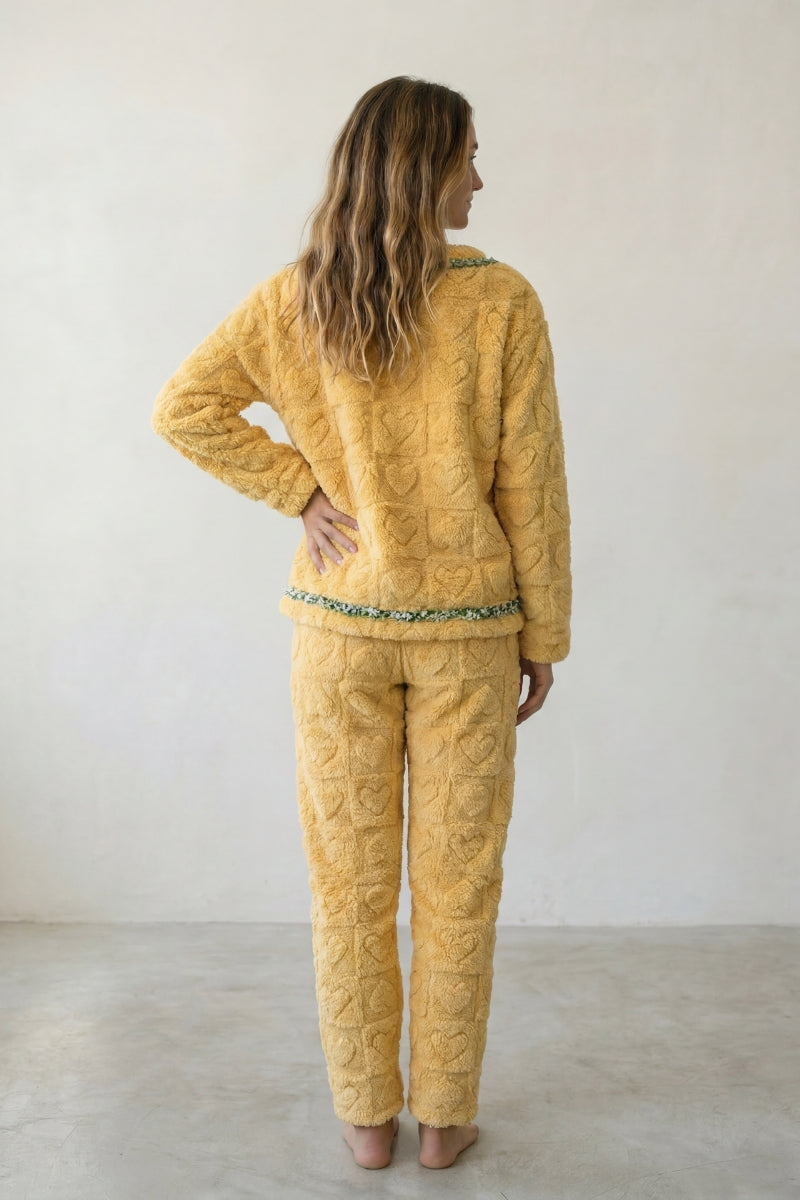 Warmer Schlafanzug V-Ausschnitt Senfgelb, dichte Waffelstruktur aus Kuschelfleece, Winter-Pyjama für Damen, Rückansicht