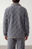 Warmer Schlafanzug Waffelstruktur Grau Herren, dichtes Kuschelfleece, Winter-Pyjama für Herren zum Einkuscheln, Rückansicht