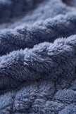 Winter-Schlafanzug Blau, dichte Waffelstruktur aus Kuschelfleece, Winter-Pyjama für Damen zum Einkuscheln, Rückansicht